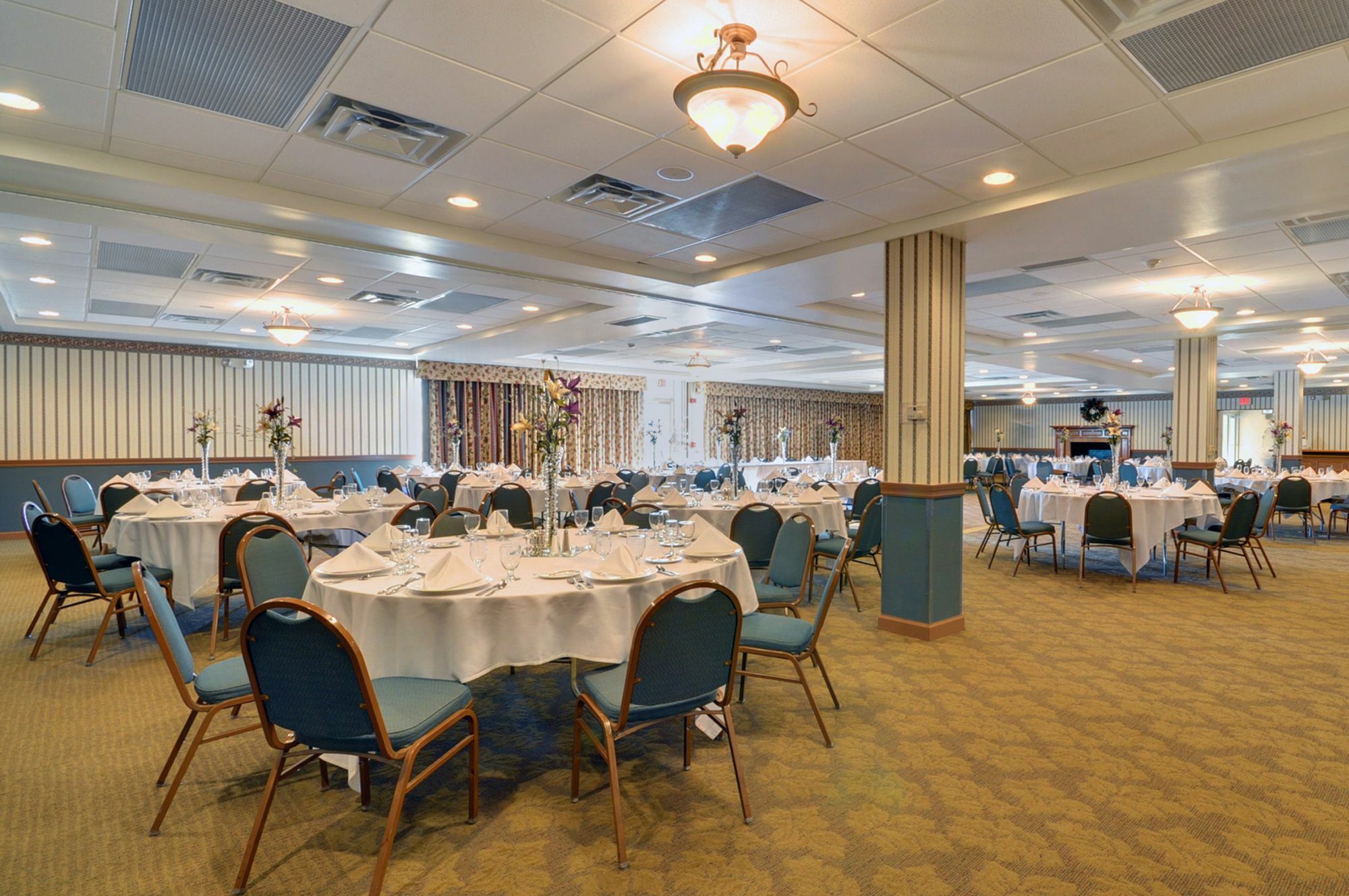 Red Roof Inn & Suites Dekalb DeKalb Restaurante foto